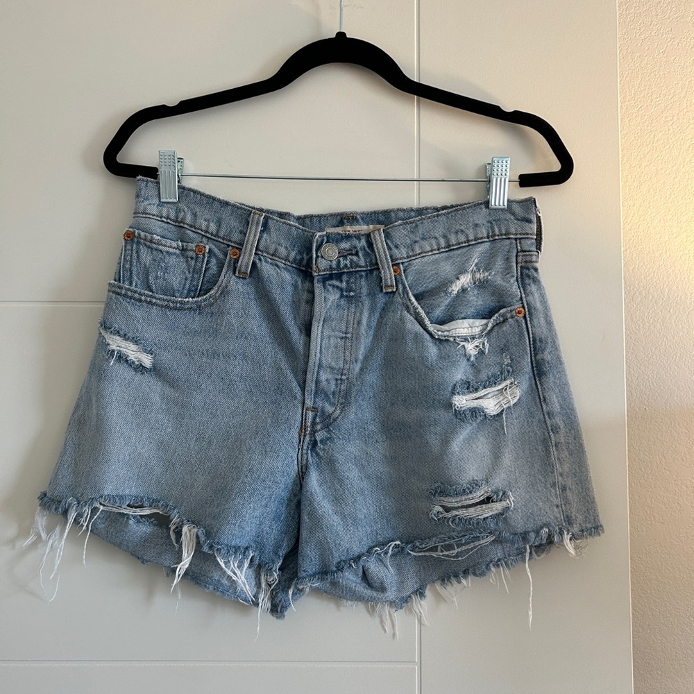 Levi’s Wedgie Shorts